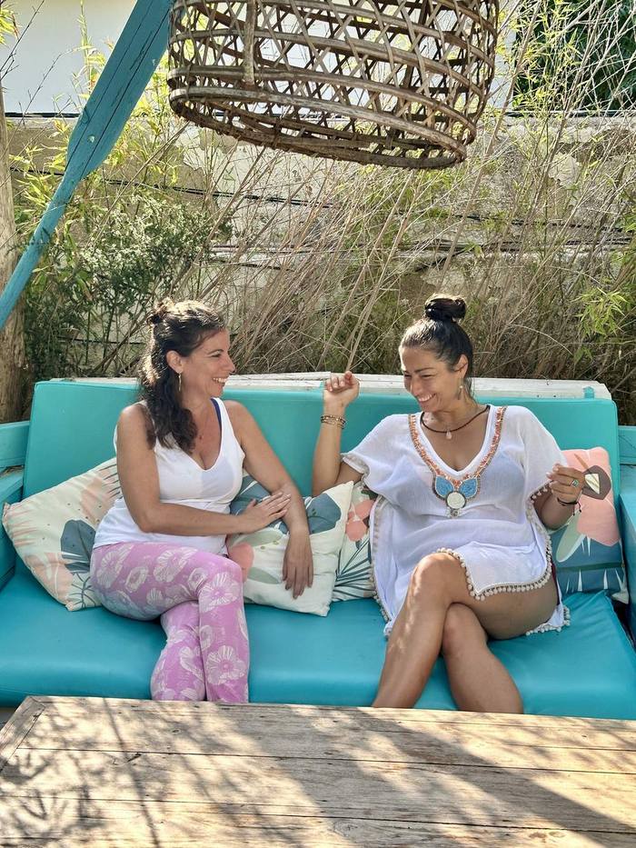 Nati y Naylín, profesoras de Viva Community Yoga